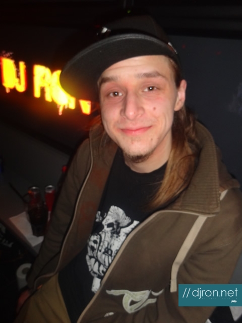DSC01002.jpg