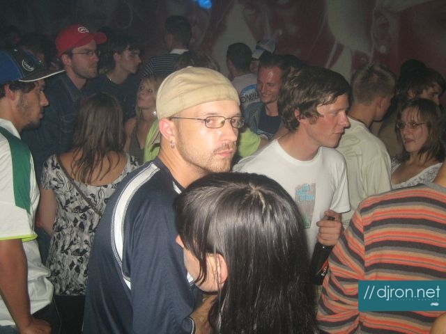 img 118.jpg