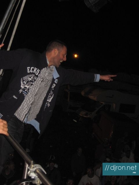 img 128.jpg