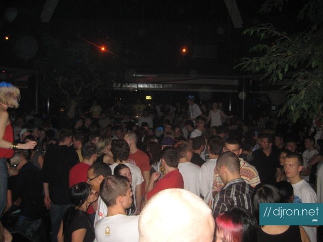 img 050.jpg