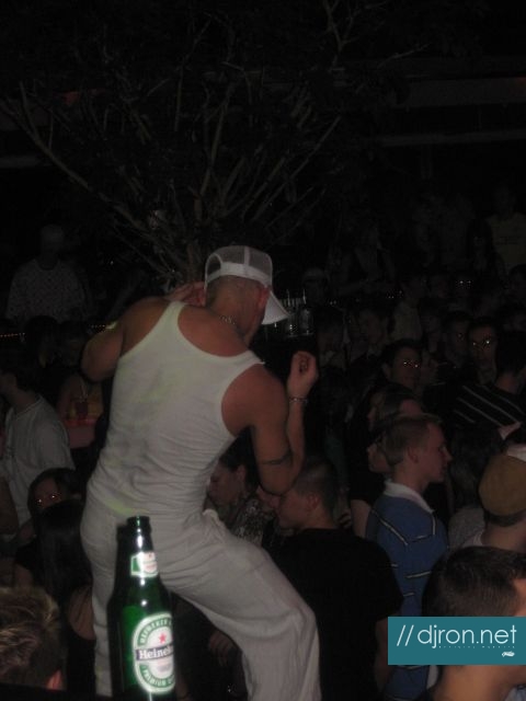img 052.jpg