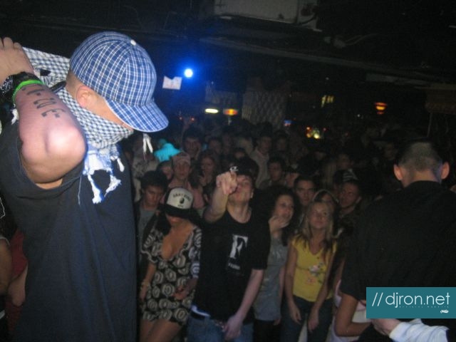 img 371.jpg