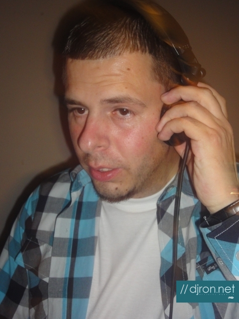 DSC01985.jpg